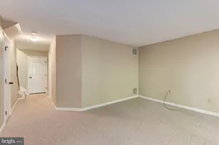 1264 Quaker Hill Dr, Alexandria, VA 22314 - Photo 23