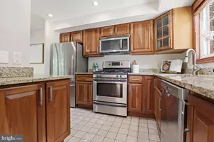 3114 Ravensworth Pl, Alexandria, VA 22302 - Photo 11