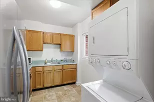 1619 Fitzgerald Ln, Alexandria, VA 22302 - Photo 9