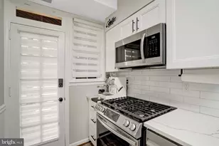 5 Russell Rd, Alexandria, VA 22301 - Photo 7
