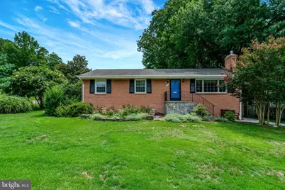 821 N Latham Street, Alexandria, VA 22304 - Photo 1