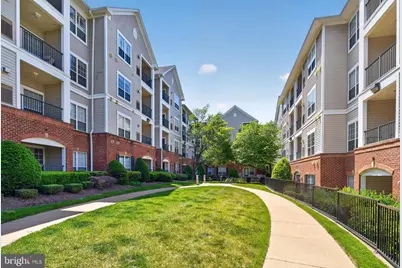 4854 Eisenhower Avenue #155, Alexandria, VA 22304 - Photo 1