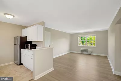 1708 W Abingdon Drive #301, Alexandria, VA 22314 - Photo 9