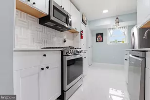 5913 Mayflower Ct, Alexandria, VA 22312 - Photo 9
