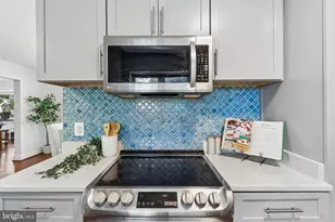 201 Longview Dr, Alexandria, VA 22314 - Photo 29