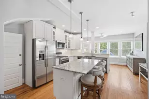 636 N Columbus St, Alexandria, VA 22314 - Photo 9