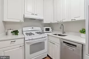 801 N Pitt St, Alexandria, VA 22314 - Photo 7