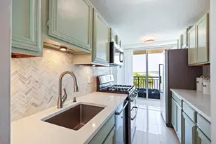 501 Slaters Ln, Alexandria, VA 22314 - Photo 3