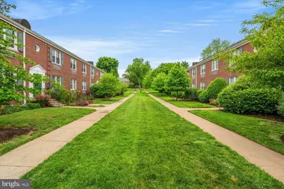 17 Auburn Court #B, Alexandria, VA 22305 - Photo 15