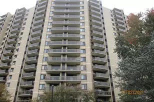 203 Yoakum Pkwy, Alexandria, VA 22304 - Photo 3