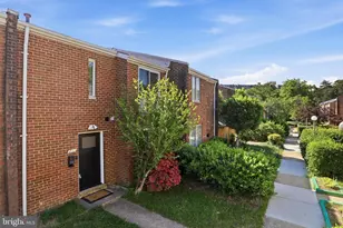 264 Stevenson Square, Alexandria, VA 22304 - Photo 1