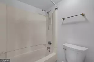 307 Yoakum Pkwy, Alexandria, VA 22304 - Photo 25