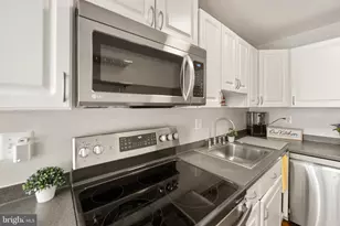 812 Bashford Ln, Alexandria, VA 22314 - Photo 7