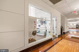 203 Yoakum Pkwy, Alexandria, VA 22304 - Photo 35