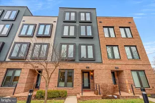 607 Slade Ct, Alexandria, VA 22314 - Photo 1