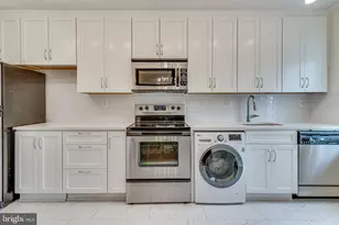 600 Bashford Ln, Alexandria, VA 22314 - Photo 9