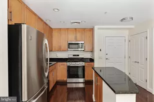 1111 Oronoco St, Alexandria, VA 22314 - Photo 7
