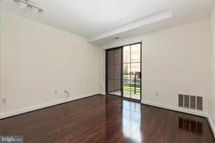 1111 Oronoco St, Alexandria, VA 22314 - Photo 11