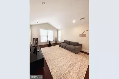 910 Powhatan Street #304S, Alexandria, VA 22314 - Photo 11
