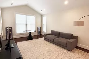 910 Powhatan St, Alexandria, VA 22314 - Photo 11