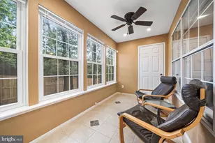 3309 Wyndham Cir, Alexandria, VA 22302 - Photo 9