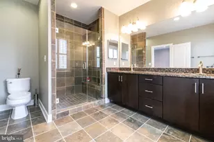 2203 Richmond Hwy, Alexandria, VA 22301 - Photo 11