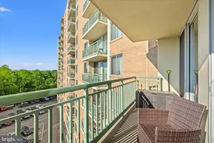 501 Slaters Ln, Alexandria, VA 22314 - Photo 23