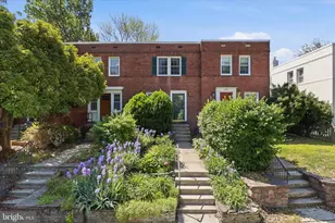 123 E Linden St, Alexandria, VA 22301 - Photo 1