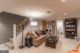 1206 Colonial Ave, Alexandria, VA 22314 - Photo 15