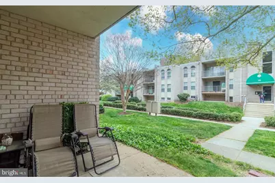 21 Canterbury Square #102, Alexandria, VA 22304 - Photo 17