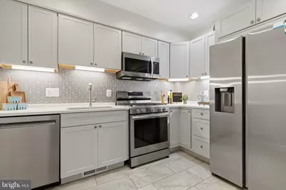 330 E Mason Avenue, Alexandria, VA 22301 - Photo 9