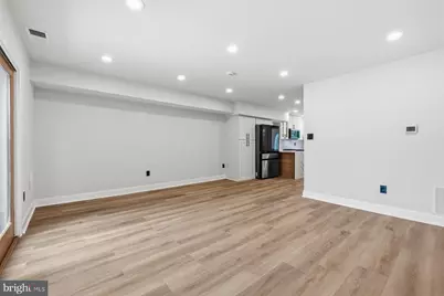 1004 Colonial Avenue, Alexandria, VA 22314 - Photo 3