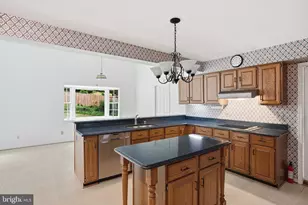 3901 Colonel Ellis Ave, Alexandria, VA 22304 - Photo 17