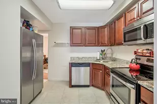 628 Four Mile Rd, Alexandria, VA 22305 - Photo 9