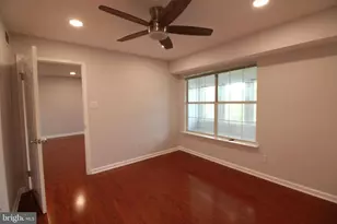 3315 Wyndham Cir, Alexandria, VA 22302 - Photo 3