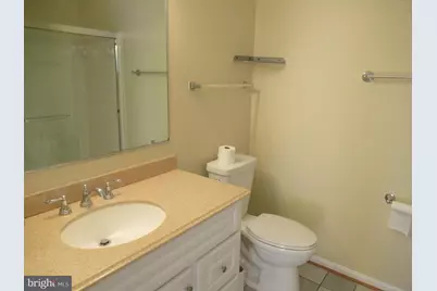 244 S Reynolds Street #111, Alexandria, VA 22304 - Photo 21