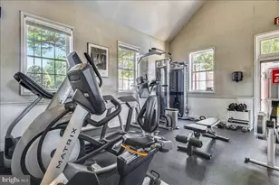 1702 W Abingdon Dr, Alexandria, VA 22314 - Photo 37