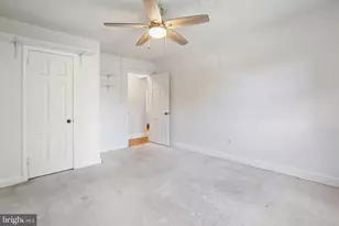 1702 W Abingdon Dr, Alexandria, VA 22314 - Photo 19