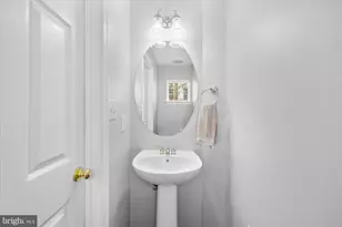 4910 Barbour Dr, Alexandria, VA 22304 - Photo 15
