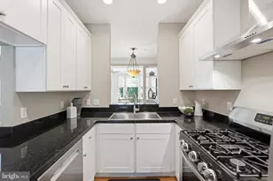 3298 Mt Vernon Ave, Alexandria, VA 22305 - Photo 15