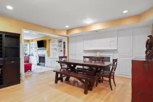 810 S Lee Street S, Alexandria, VA 22314 - Photo 3
