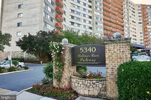 5340 Holmes Run Pkwy, Alexandria, VA 22304 - Photo 21