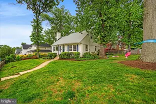 610 Crestwood Dr, Alexandria, VA 22302 - Photo 39