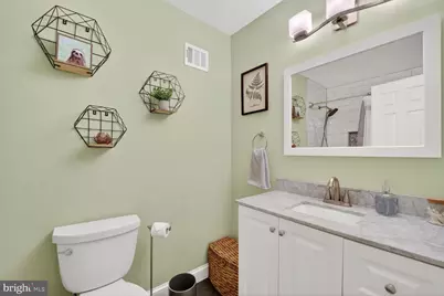 109 Roberts Court, Alexandria, VA 22314 - Photo 17