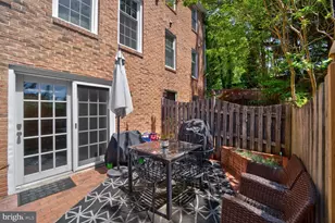 109 Roberts Ct, Alexandria, VA 22314 - Photo 23