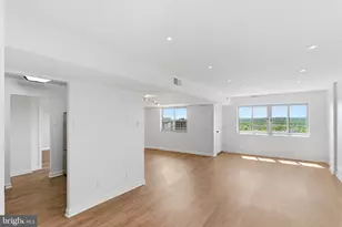 5340 Holmes Run Pkwy, Alexandria, VA 22304 - Photo 7