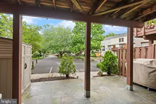 917 Rolfe Pl, Alexandria, VA 22314 - Photo 15