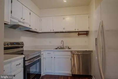 6147 Edsall Road #N, Alexandria, VA 22304 - Photo 7