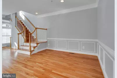 25 Alexander Street, Alexandria, VA 22314 - Photo 11