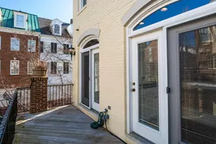 25 Alexander St, Alexandria, VA 22314 - Photo 29
